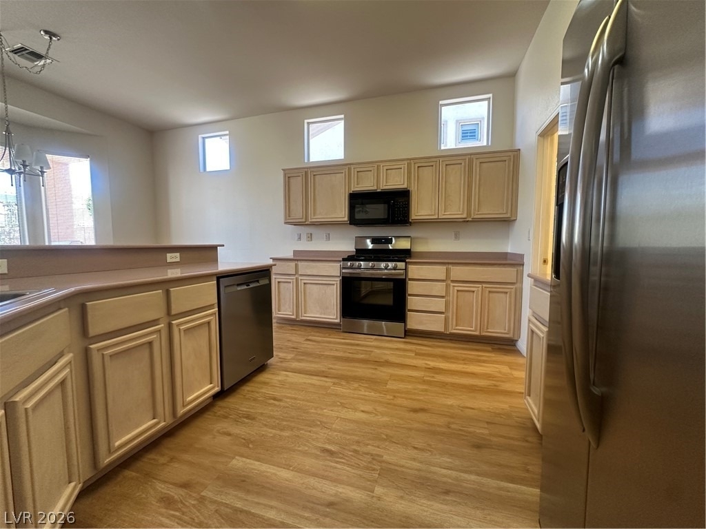 10717 Dover Creek Avenue - Photo 9