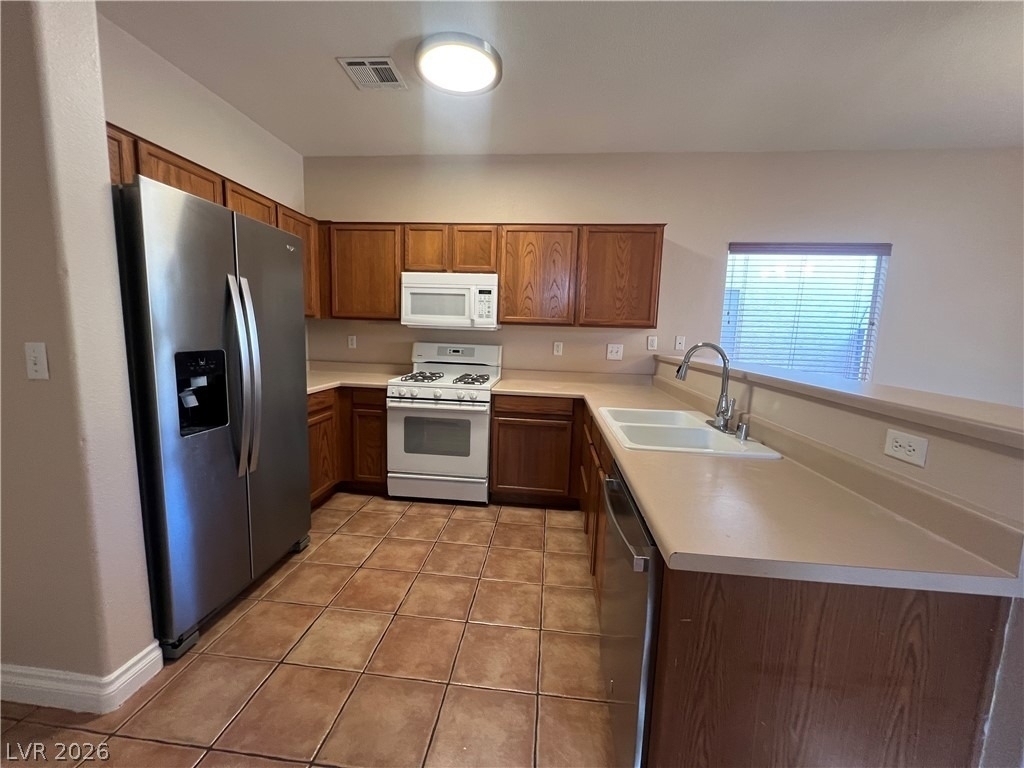 8829 Rising Creek Court - Photo 13