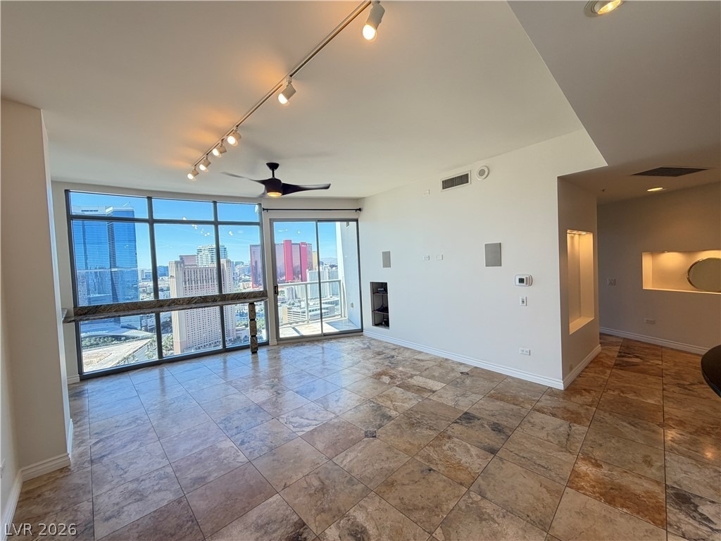 200 W Sahara Avenue - Photo 2