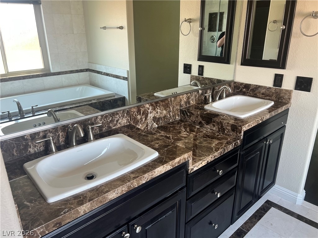 8225 Woodland Prairie Avenue - Photo 13