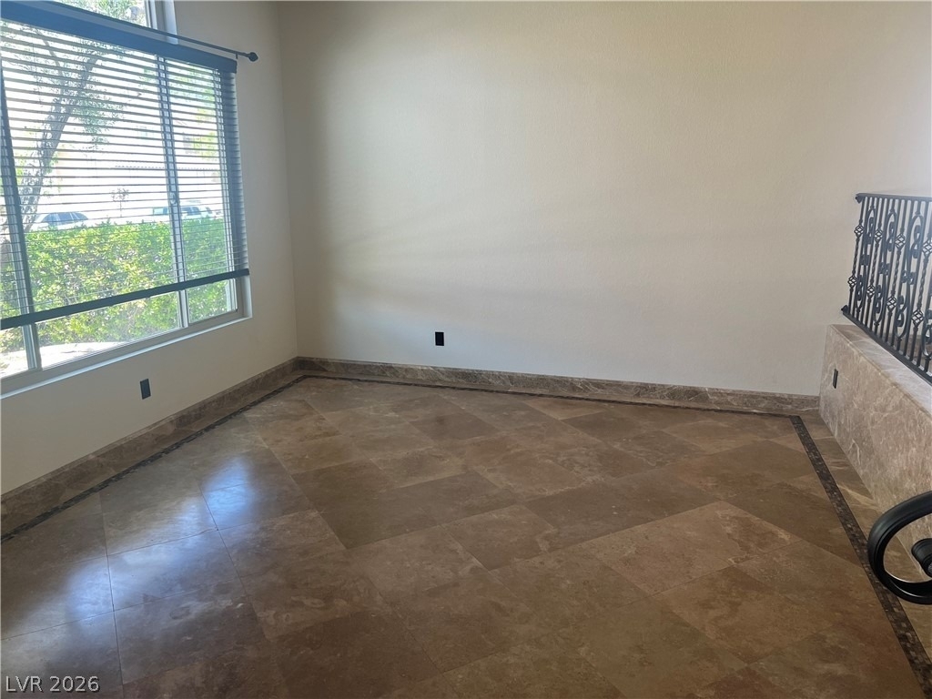 8225 Woodland Prairie Avenue - Photo 31