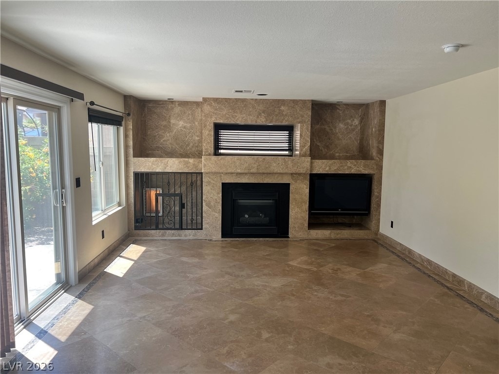 8225 Woodland Prairie Avenue - Photo 18