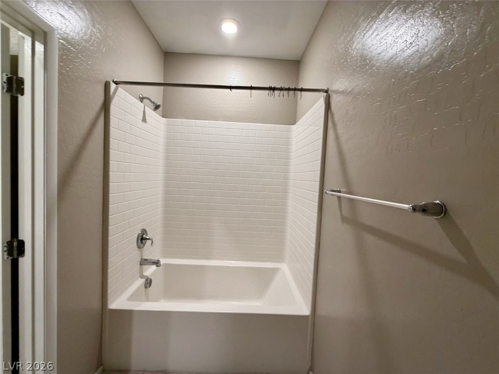 4536 Lafontaine Court - Photo 38