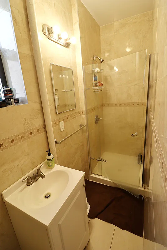 68 East 1st Street - Photo 3