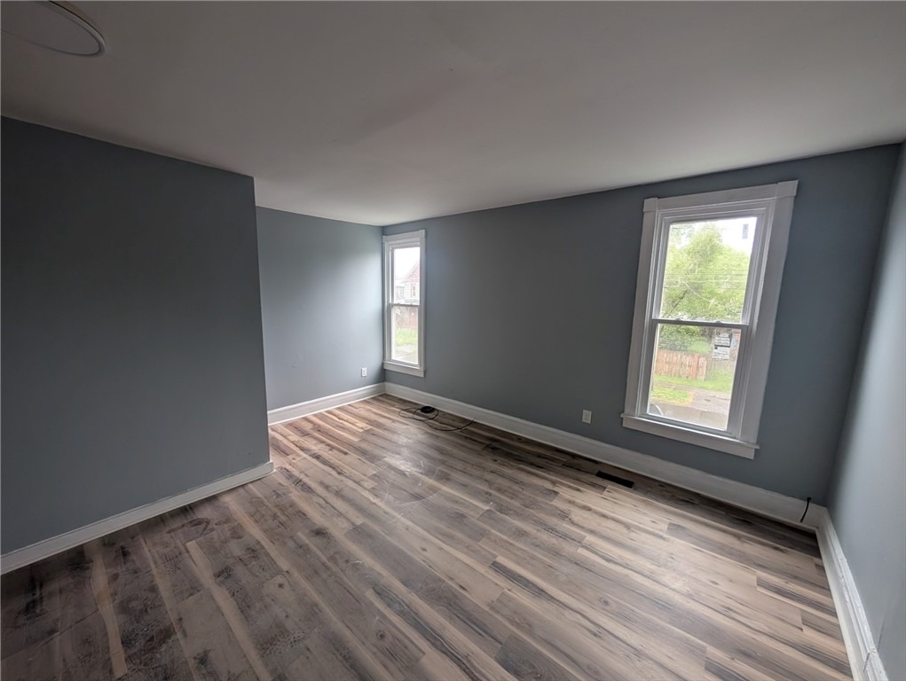 226 W Miller Street - Photo 4