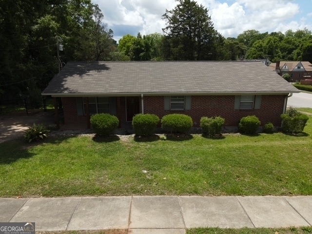 500 E 7th Street - Photo 0