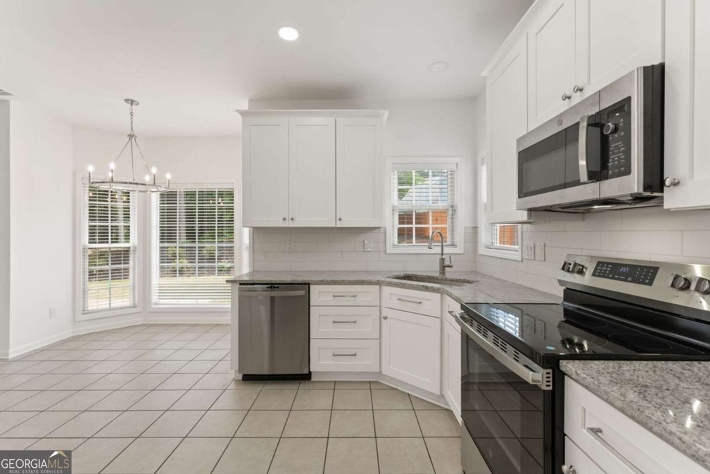 2137 Berryhill Circle Se - Photo 13