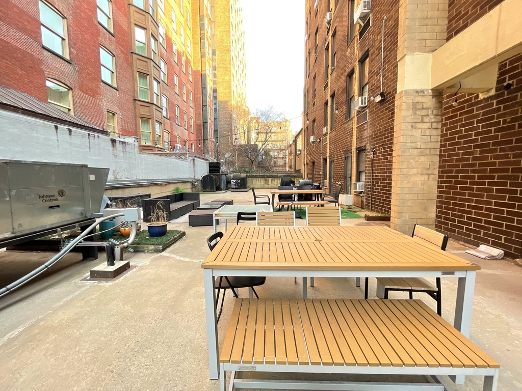 West 22nd Street - Photo 5