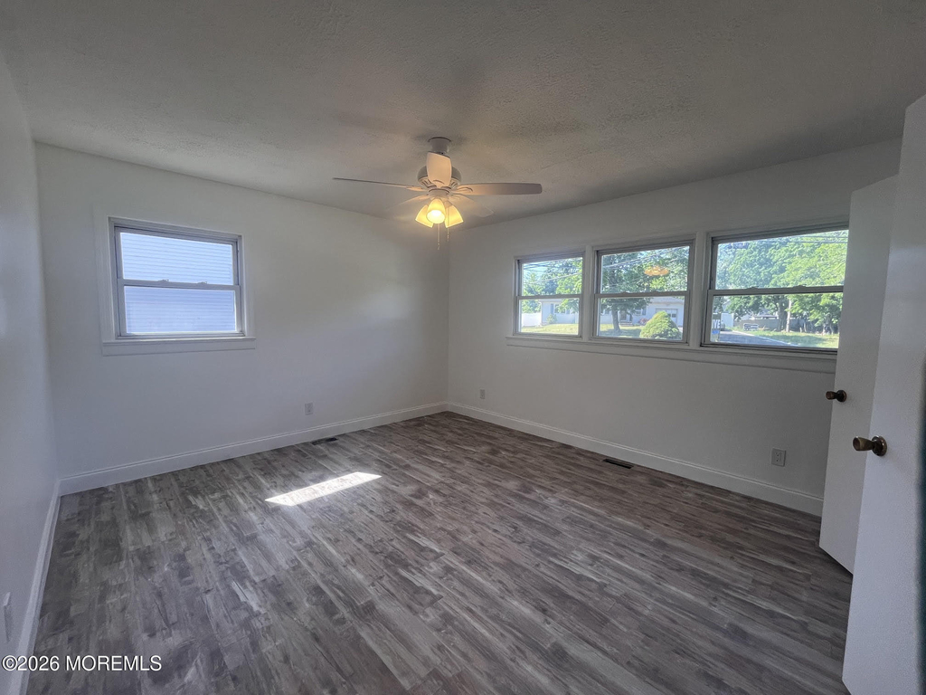14 Wood Avenue - Photo 16