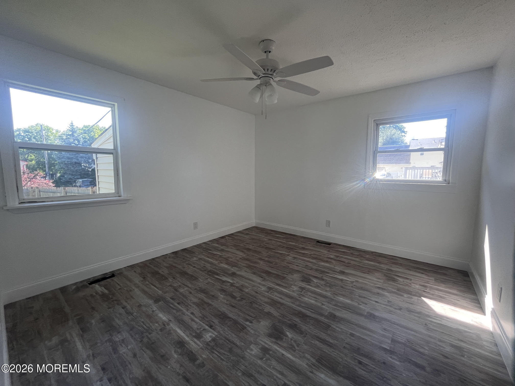 14 Wood Avenue - Photo 13