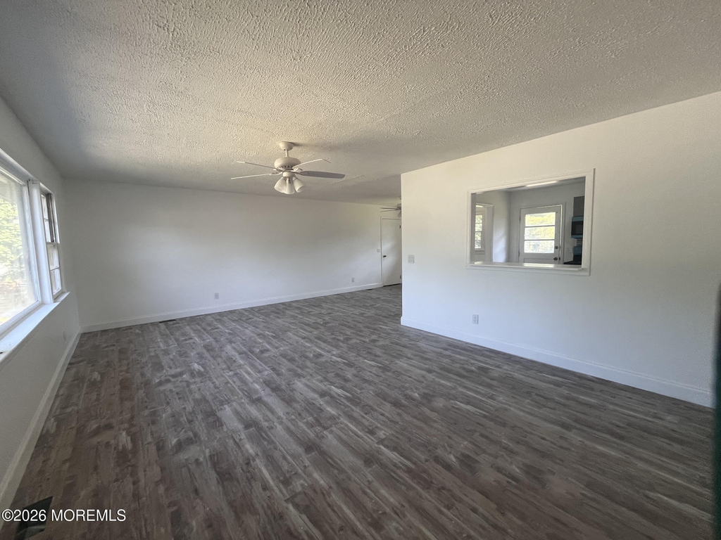 14 Wood Avenue - Photo 3