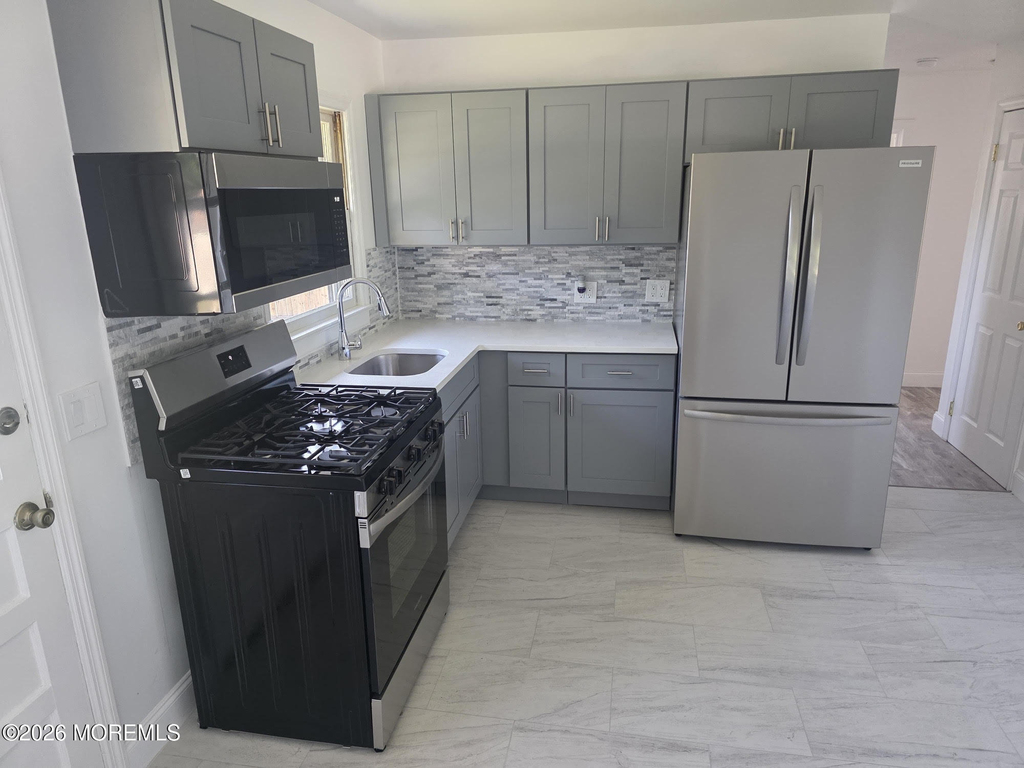 14 Wood Avenue - Photo 23