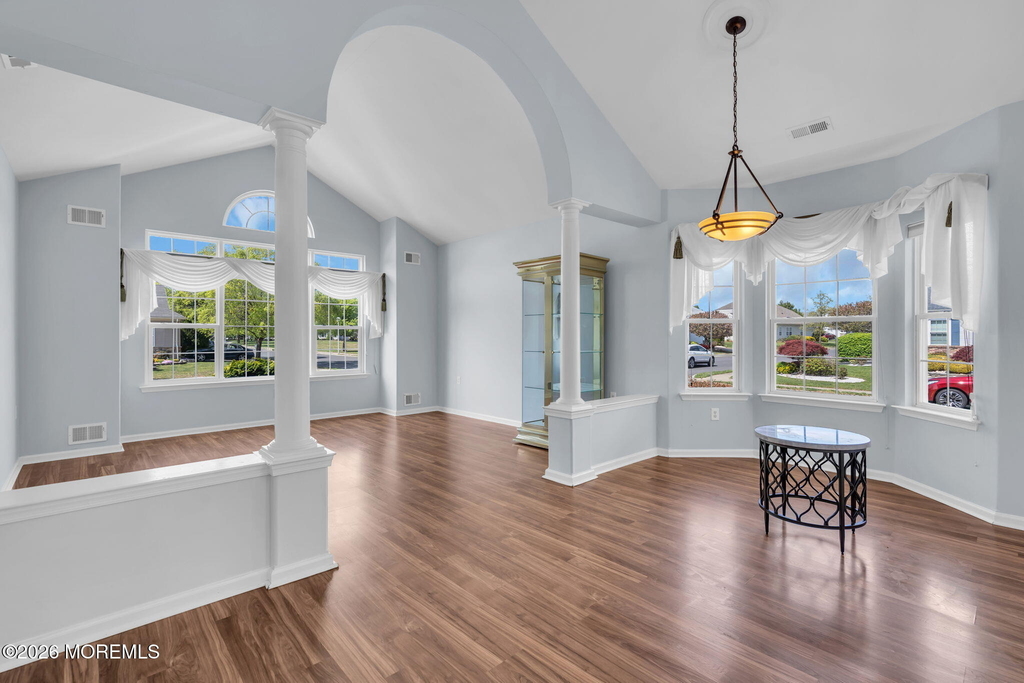 1 Evans Court - Photo 9