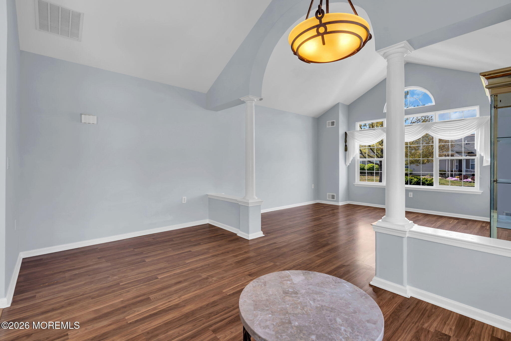 1 Evans Court - Photo 10