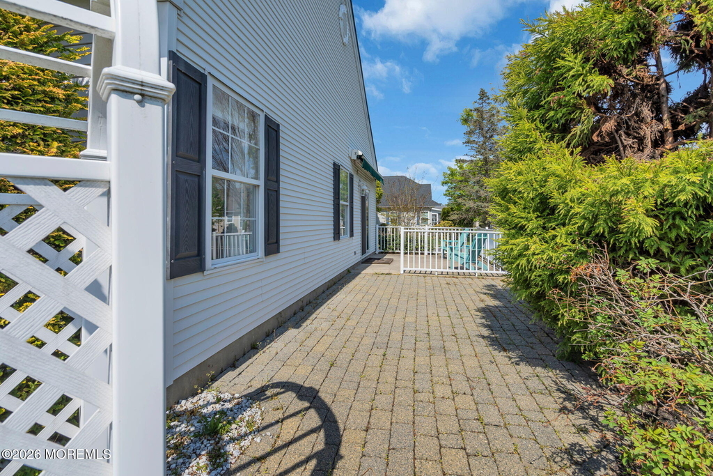 1 Evans Court - Photo 5
