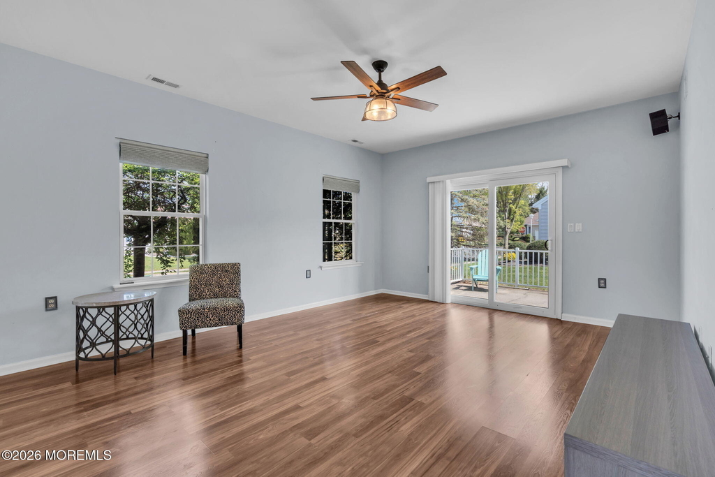 1 Evans Court - Photo 16
