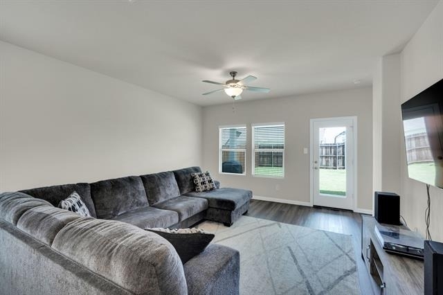 610 Hemingway Lane - Photo 5