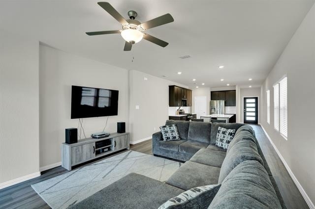 610 Hemingway Lane - Photo 4