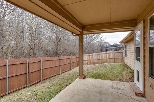 708 Creekside Drive - Photo 18