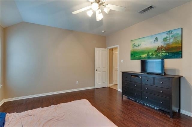 708 Creekside Drive - Photo 12
