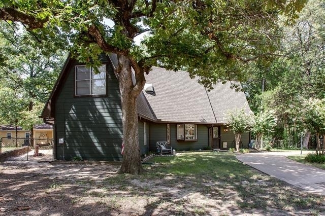 137 Oak Haven Drive - Photo 0
