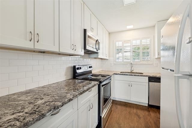 3611 Stables Lane - Photo 9