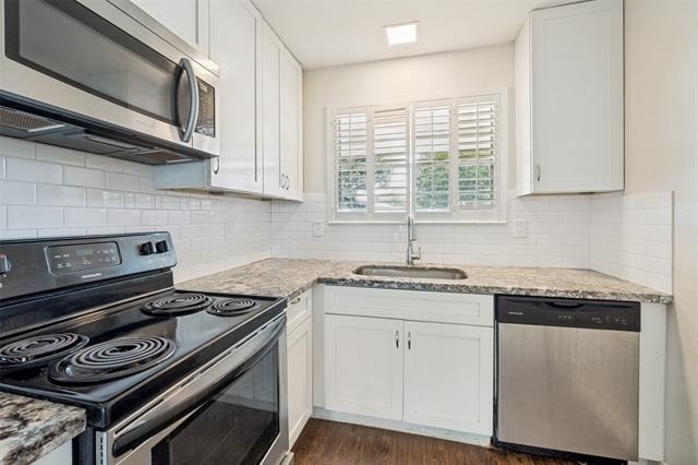 3611 Stables Lane - Photo 10
