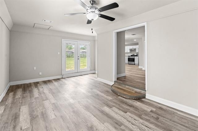 5860 Tracyne Drive - Photo 2