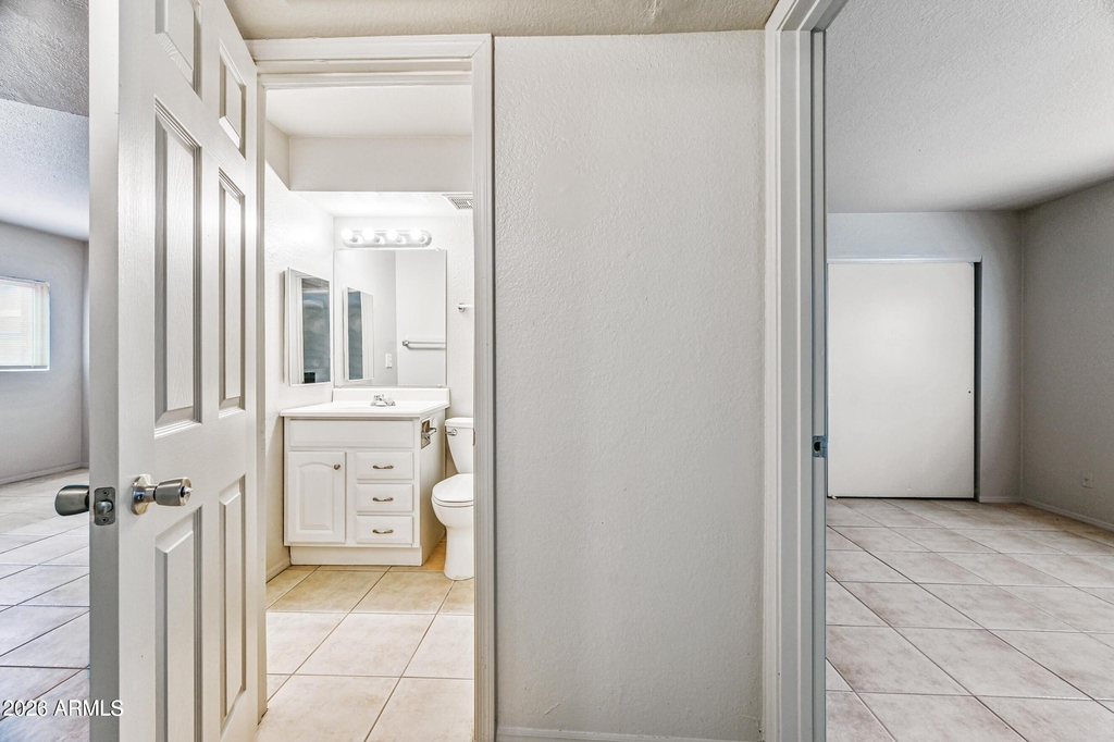 1560 W Sahuaro Drive - Photo 5