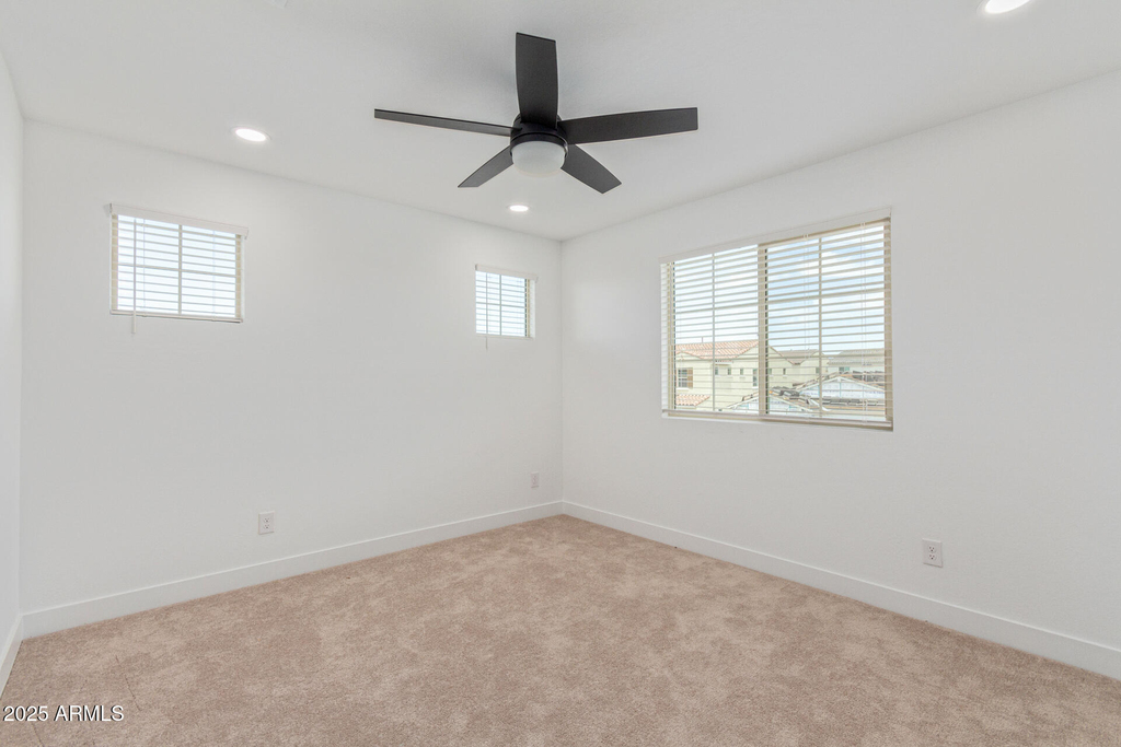 8931 W Colter Street - Photo 16