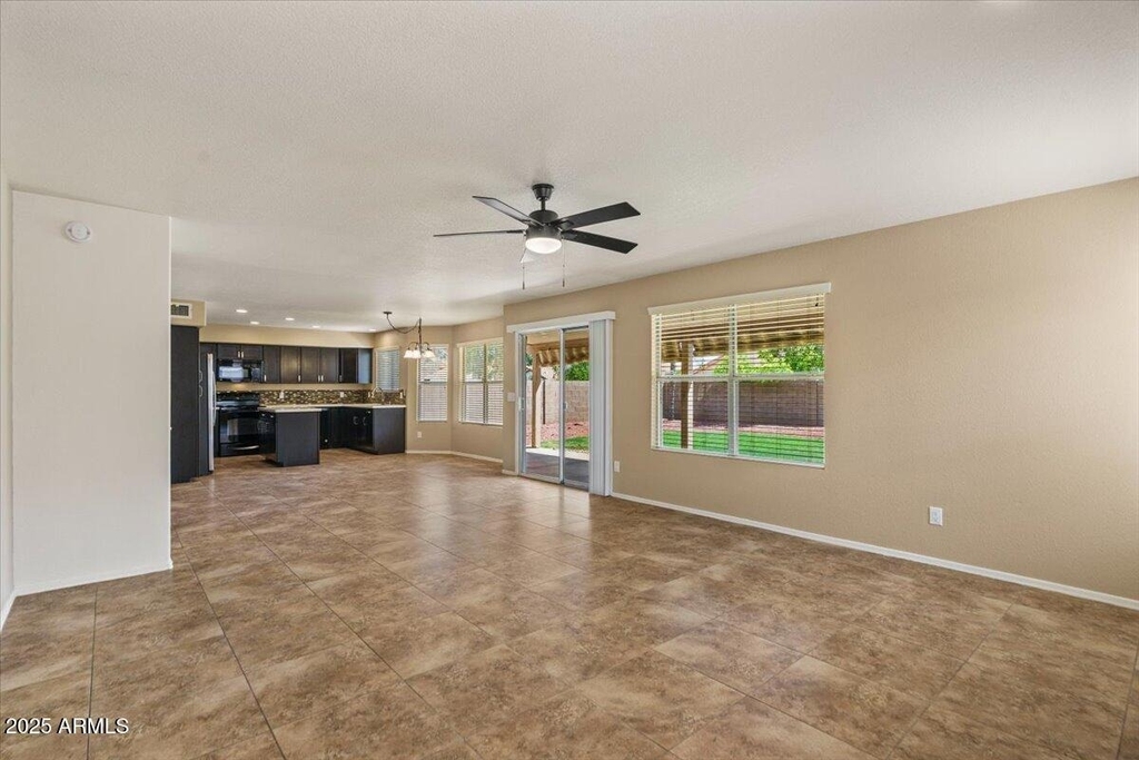 5709 E Gelding Drive - Photo 11