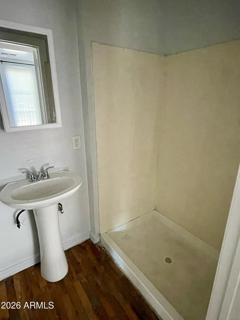 1216 W Roosevelt Street - Photo 8
