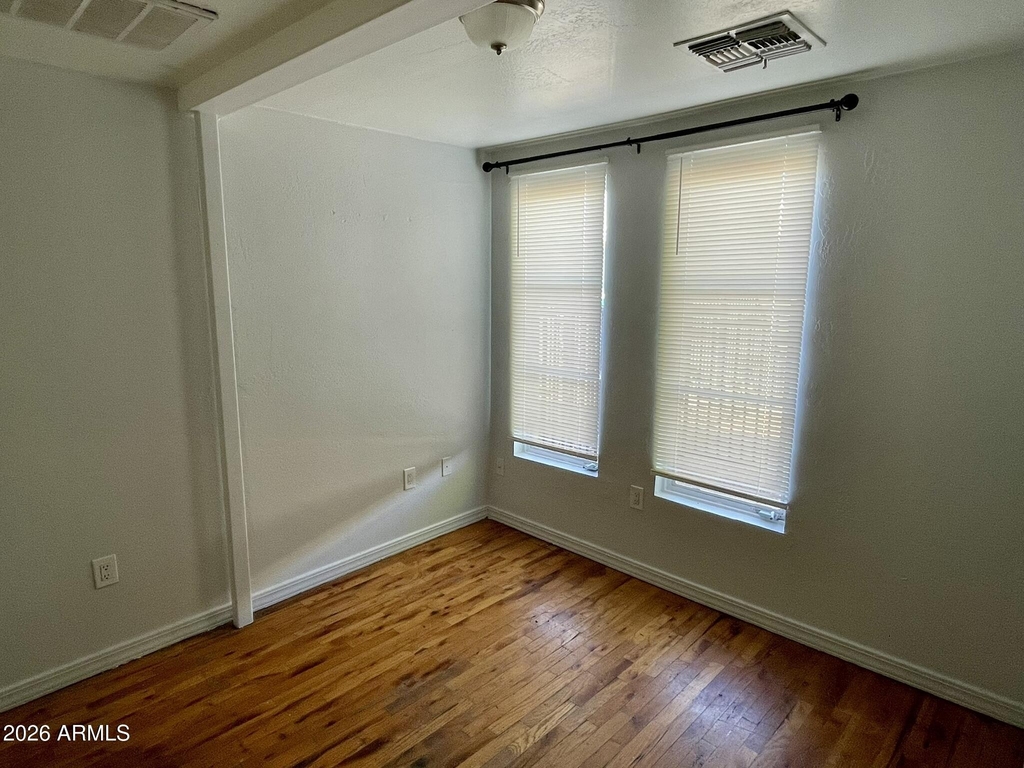 1216 W Roosevelt Street - Photo 4
