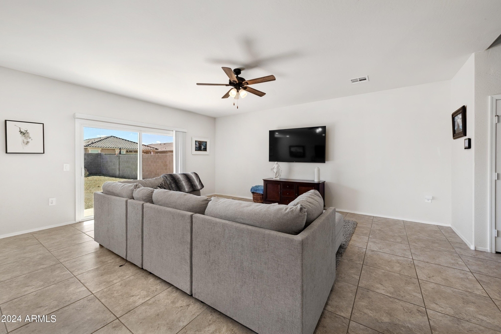 35419 W San Ildefanso Avenue - Photo 13