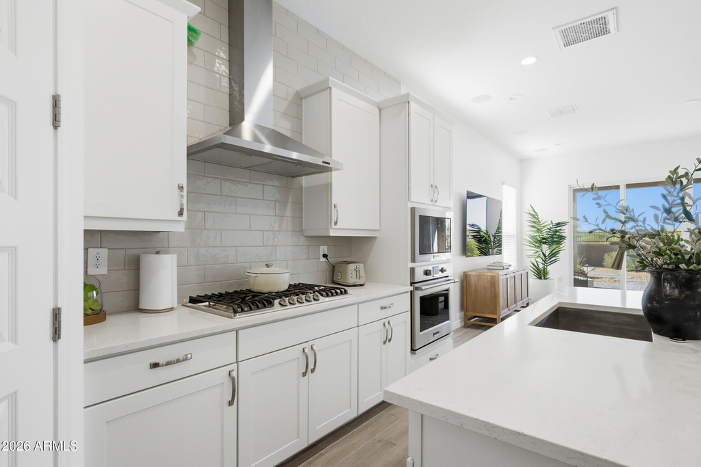 21718 N 58th Street - Photo 3