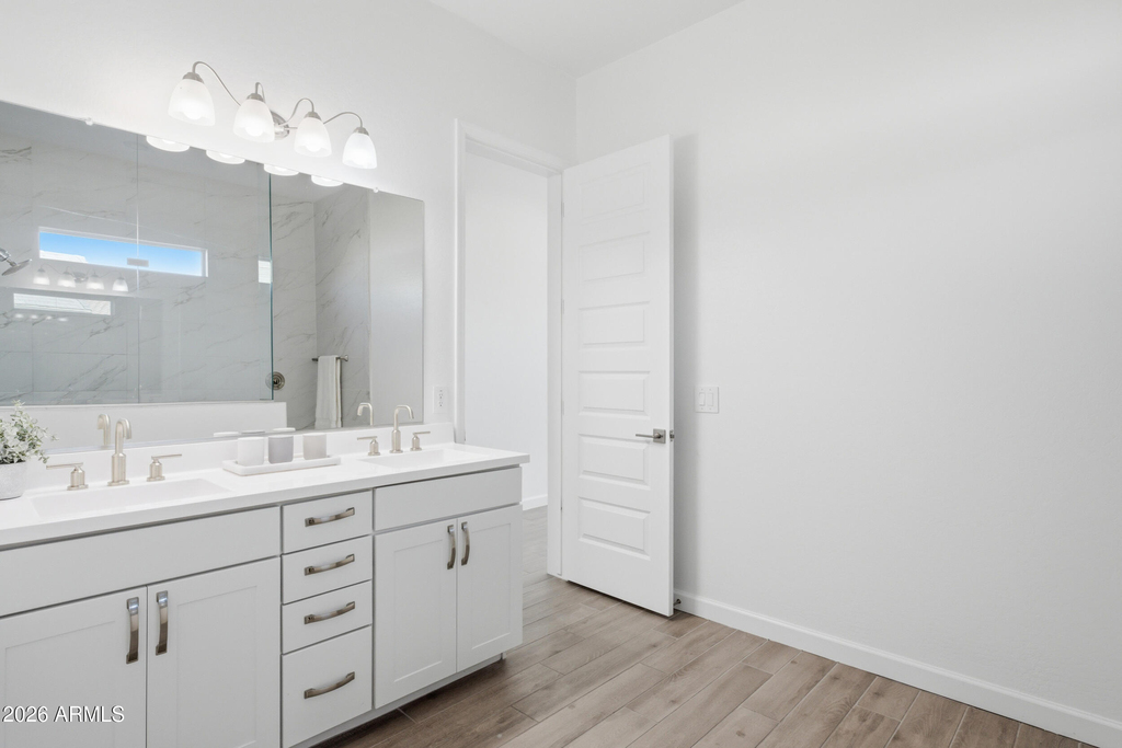 21718 N 58th Street - Photo 9