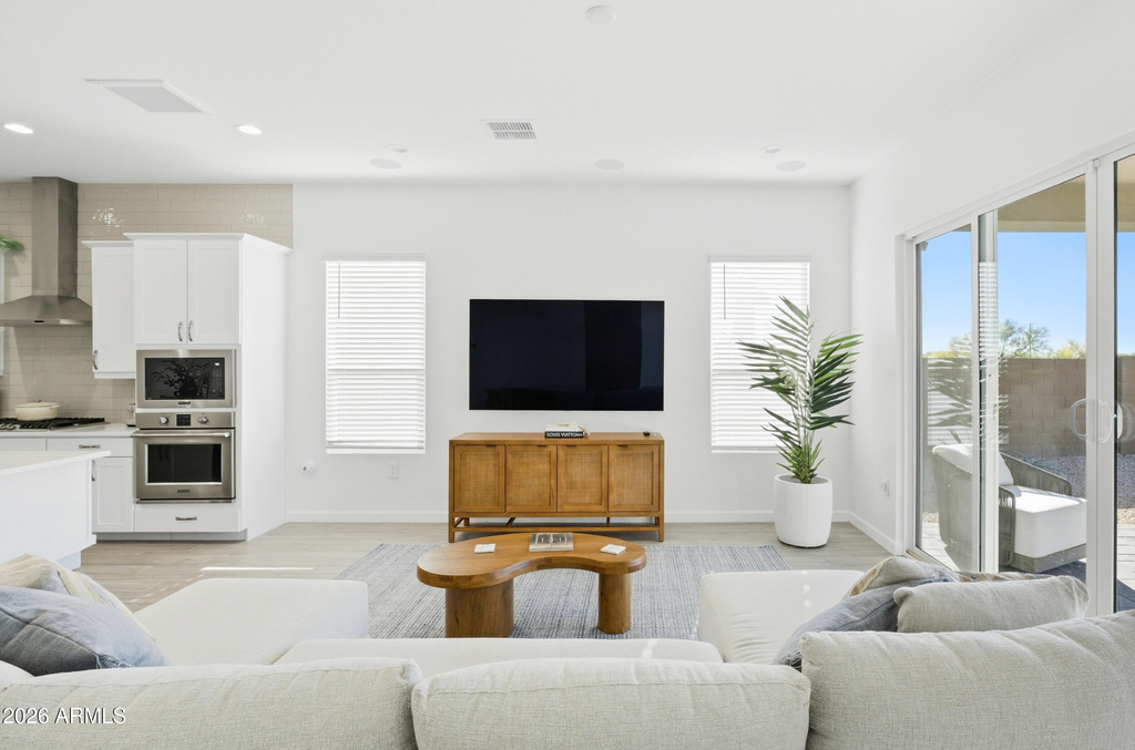 21718 N 58th Street - Photo 5