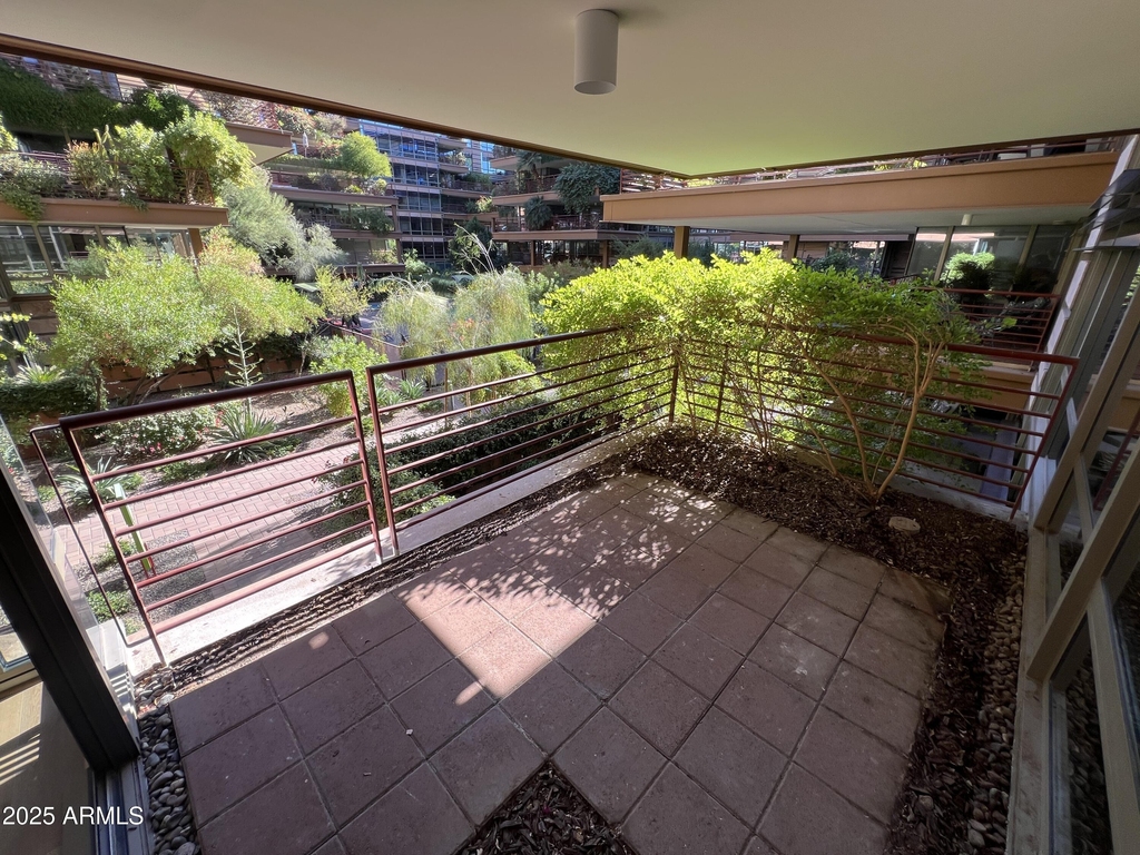 7121 E Rancho Vista Drive - Photo 18