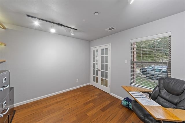 1124 Sophia Street - Photo 6