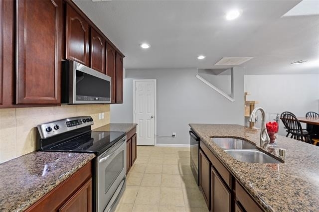 1124 Sophia Street - Photo 10