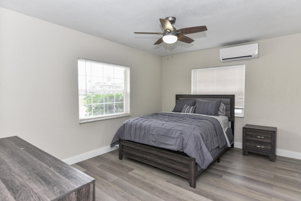 1001 S Federal Highway - Photo 2