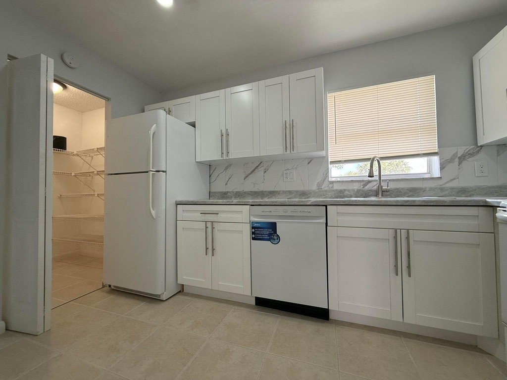228 Lake Dora Drive - Photo 7