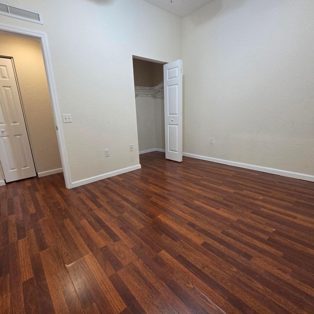 1640 Presidential Way - Photo 7