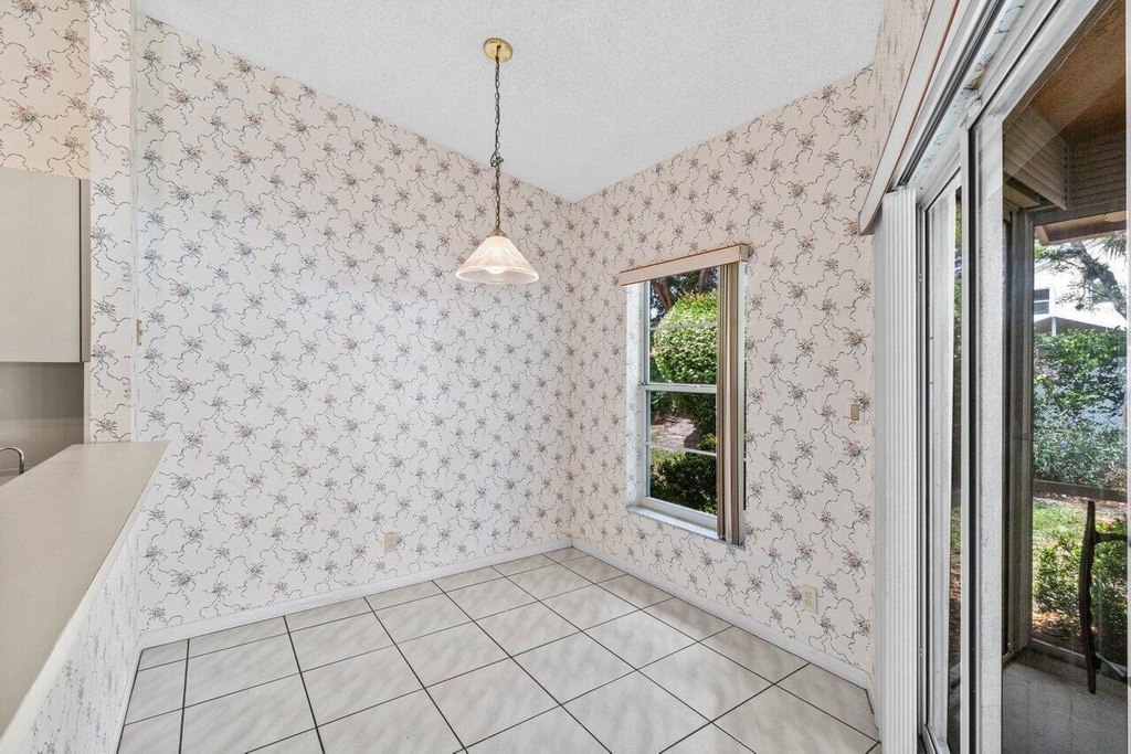 10001 Country Brook Road - Photo 9