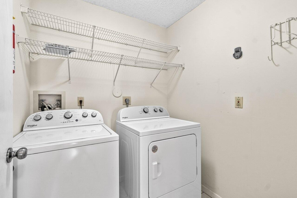 10001 Country Brook Road - Photo 19