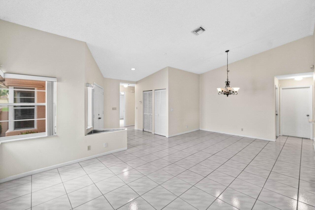 10001 Country Brook Road - Photo 2