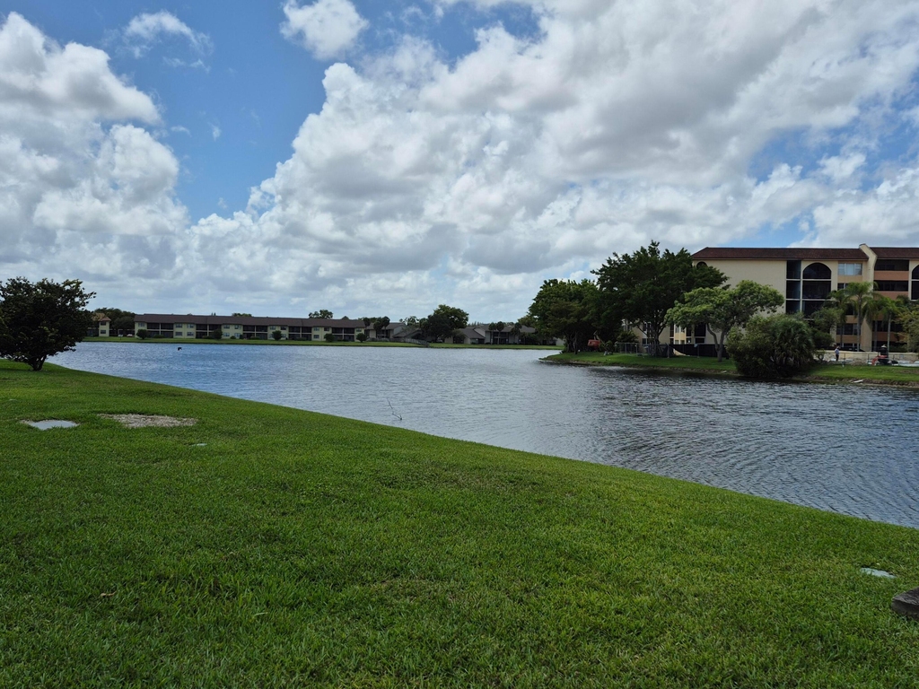 10039 Winding Lake Road - Photo 2