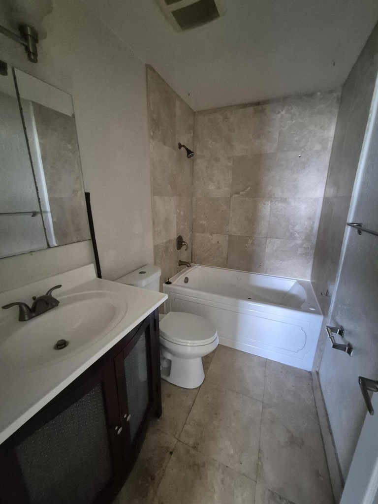 10039 Winding Lake Road - Photo 8