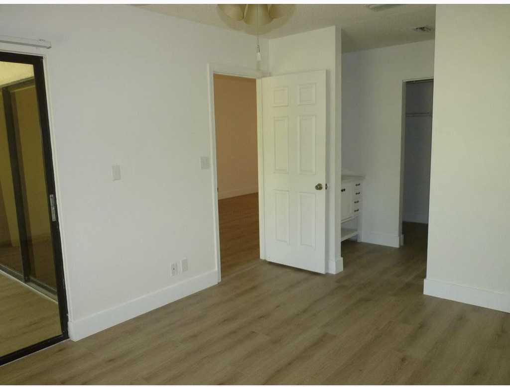 3130 Millwood Terrace - Photo 12
