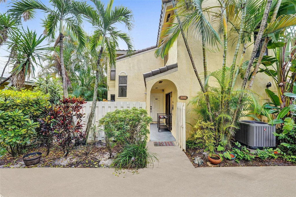 22322 Pineapple Walk Drive - Photo 0